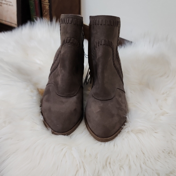 NEW Sonoma Faux Suede Casting Women's Mushroom Brown Ortholite Ankle Booties - Picture 5 of 12